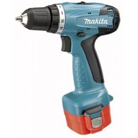 MAKITA 6271DWPE DRILL 12V BATERIE CU 2 BATERII MAKITA 6271DWPE DRILL 12V BATERIE CU 2 BATERII