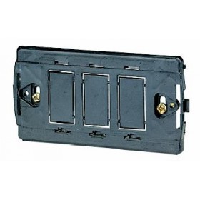 SUPPORTI PER PLACCHE IN RESINA RETTENGOLARI 3 FORI