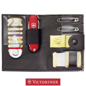 VICTORINOX DE CUSUT SET CAZURI